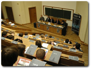 konferencja.jpg