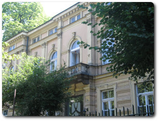 budynek_front.jpg